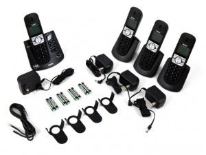 philips_dect_60_with_4_handset_cordless_phone_and_answering_machine93zdetail philips dect 60 with 4 handset cordless phone and answering machine93zdetail 300x225 Philips DECT Cordless Phone: Functional, But Seriously Flawed