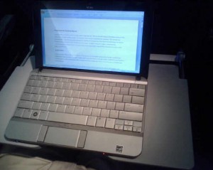 hp mini 2140 used inflight 300x239 Mini Me Makes The Cut: One Week with the HP 2140 Netbook